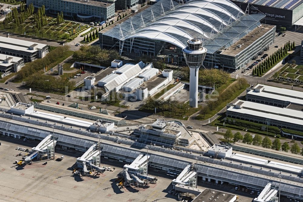 Luftbild Oberding - München Airport Centers (MAC) Dach des Flughafen München im Bundesland Bayern, Deutschland