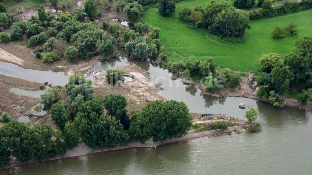 Luftaufnahme Remagen - Mündung der Ahr in den Rhein nach der Hochwasserkatastrophe vom Juli 2021 im Bundesland Rheinland-Pfalz, Deutschland