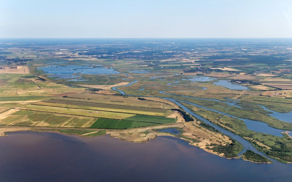 Luftbild Tarm - Mündung des Flusses Skern (Skernn A) bei Tarm in Dänemark