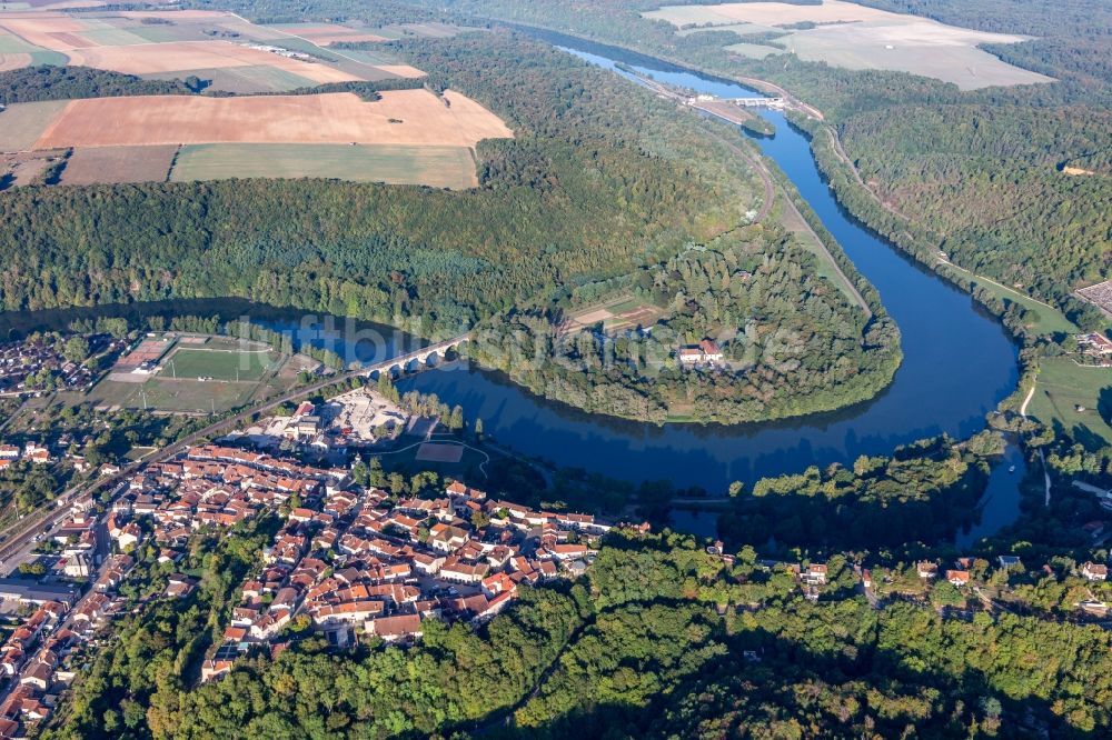 Luftaufnahme Liverdun - Moselknie und Domaine des Eaux Bleues in Liverdun in Grand Est, Frankreich