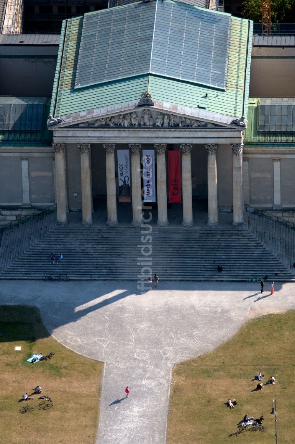 München aus der Vogelperspektive: Museum Glyptothek am Königsplatz in München im Bundesland Bayern, Deutschland
