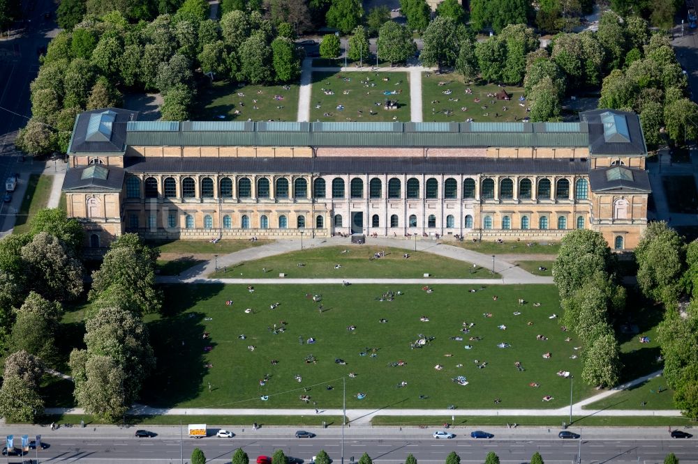 Luftbild München - Museums- Gebäude- Ensemble Alte Pinakothek in München im Bundesland Bayern, Deutschland