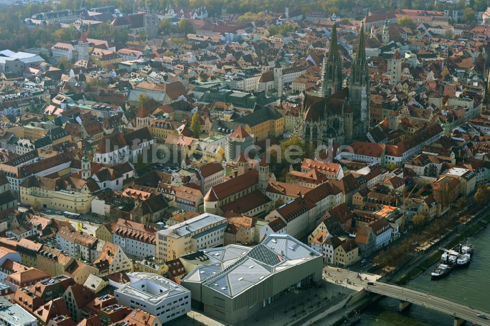 Regensburg von oben - Museums- Gebäude- Ensemble Haus der Bayerischen Geschichte in Regensburg im Bundesland Bayern, Deutschland