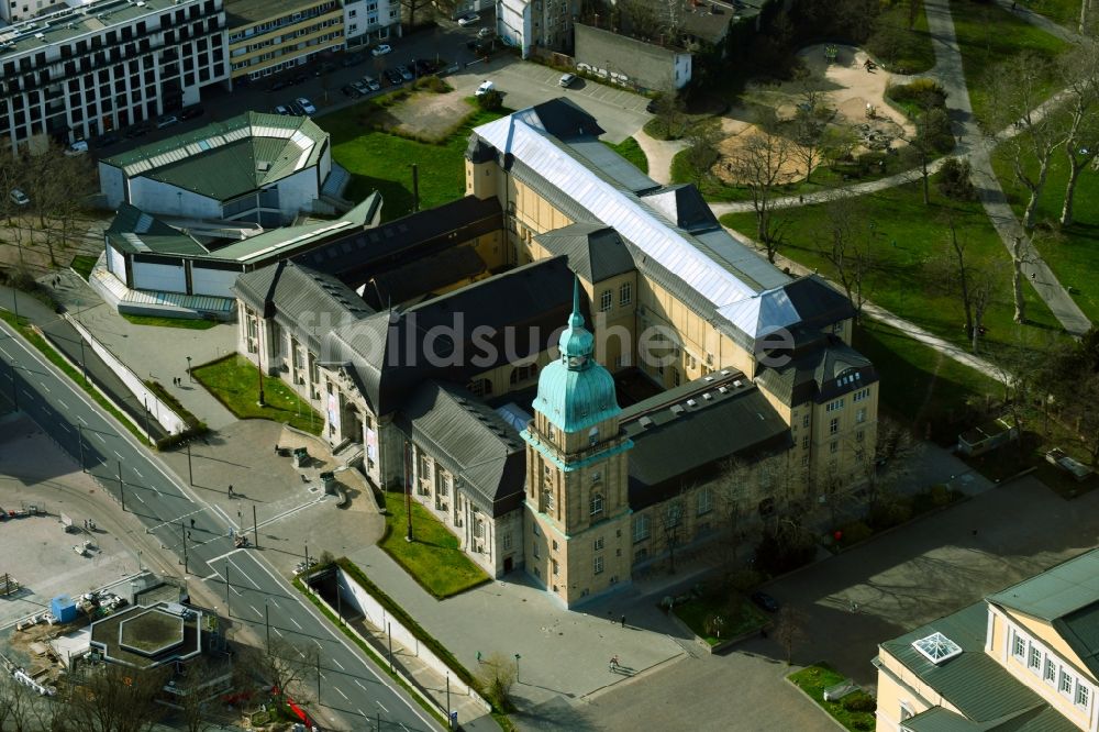 Luftbild Darmstadt - Museums- Gebäude- Ensemble Hessisches Landesmuseum Darmstadt in Darmstadt im Bundesland Hessen, Deutschland