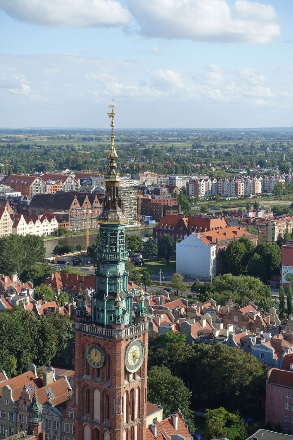 Luftbild Gdansk - Danzig - Museums- Gebäude- Turm des Historischen Museums in Gdansk - Danzig in Pomorskie, Polen
