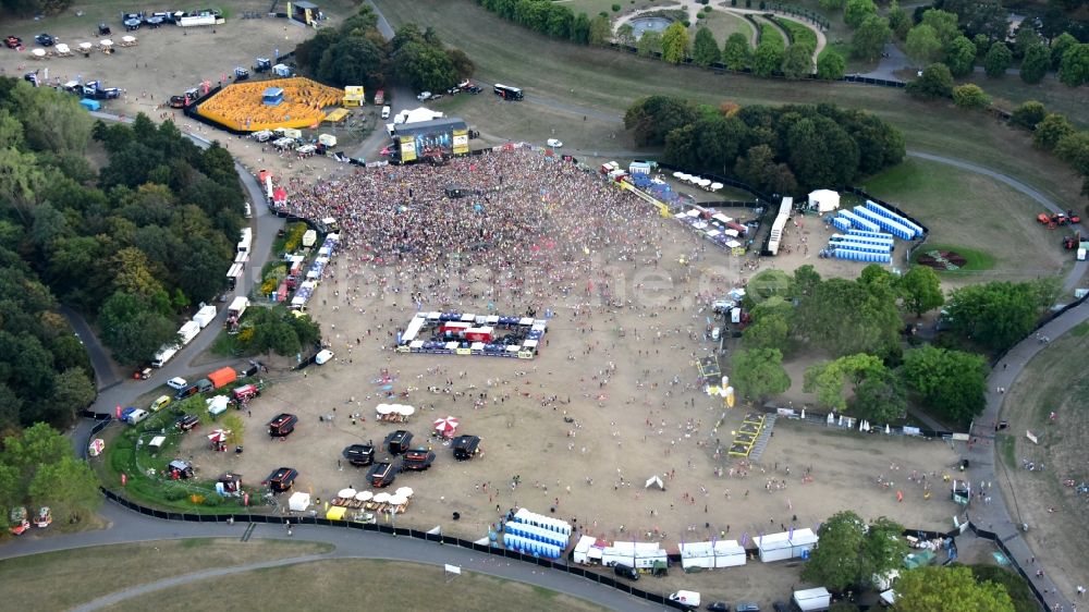 Luftaufnahme Bonn - Musikveranstaltung Jeck im Sunnesching in Bonn im Bundesland Nordrhein-Westfalen, Deutschland