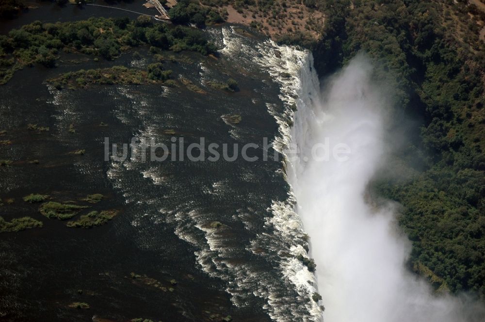 Luftaufnahme Victoria Falls - Naturschauspiel Victoriafälle in Matabeleland North Province, Simbabwe