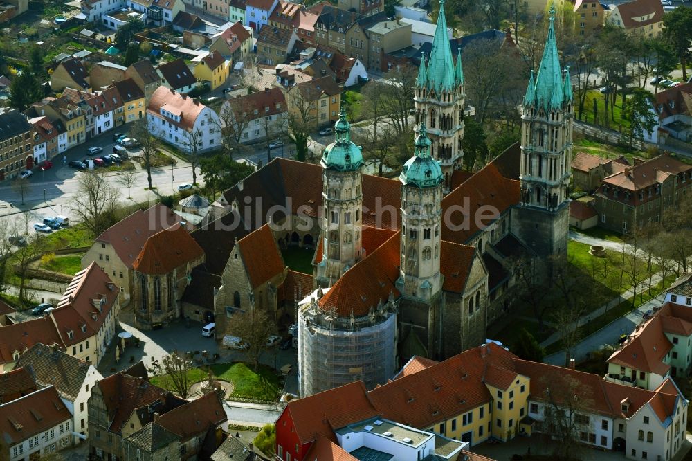 Luftaufnahme Naumburg (Saale) - Naumburger Dom St. Peter und St. Paul in Naumburg - Saale im Bundesland Sachsen-Anhalt, Deutschland