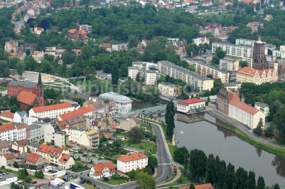 Guben von oben - Neißebrücke, Grenze zwischen Guben in Deutschland und Gubin in Polen