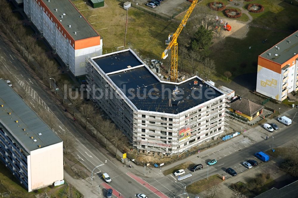 Luftbild Oranienburg - Neubau einer altersgerechter Wohnanlage an der Walther-Bothe-Straße in Oranienburg im Bundesland Brandenburg, Deutschland