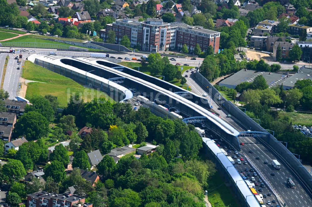 Luftbild Hamburg - Neubau des Autobahn- Tunnelbauwerk der BAB A7 Bahrenfelder Deckel in Hamburg, Deutschland