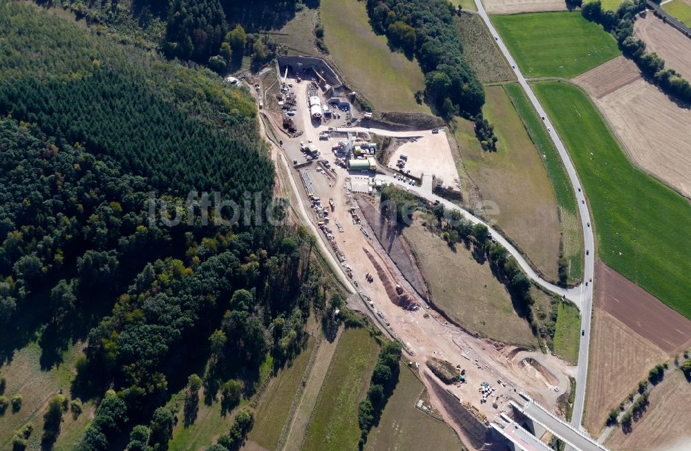 Luftbild Sontra - Neubau des Autobahn- Tunnelbauwerk der BAB A44 in Sontra im Bundesland Hessen, Deutschland
