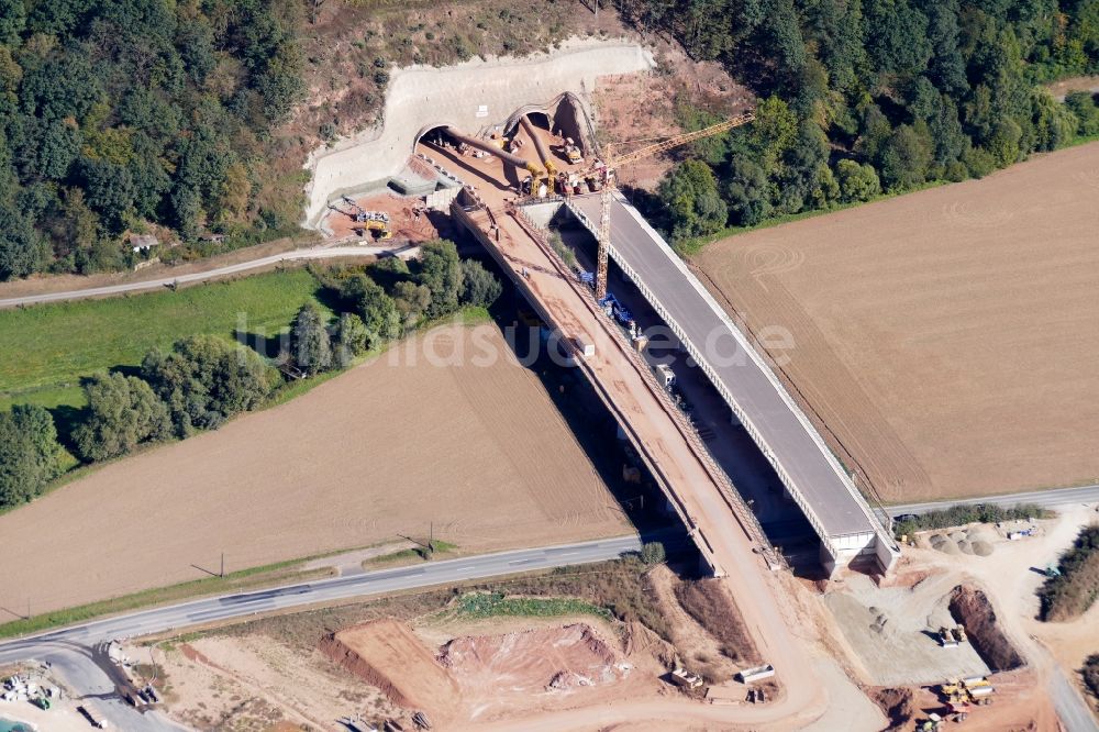 Luftaufnahme Sontra - Neubau des Autobahn- Tunnelbauwerk der BAB A44 in Sontra im Bundesland Hessen, Deutschland
