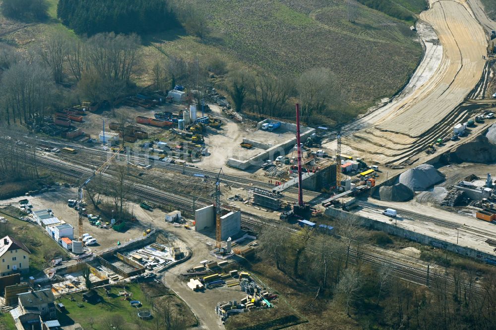 Zossen von oben - Neubau des Bahn- Brückenbauwerk und Tunnelbau in Zossen im Bundesland Brandenburg, Deutschland