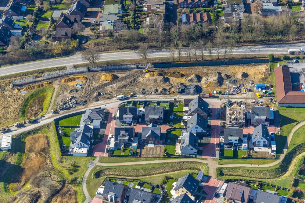 Luftaufnahme Kirchhellen - Neubau- Baustelle für eine Lärmschutzwand in Kirchhellen im Bundesland Nordrhein-Westfalen, Deutschland