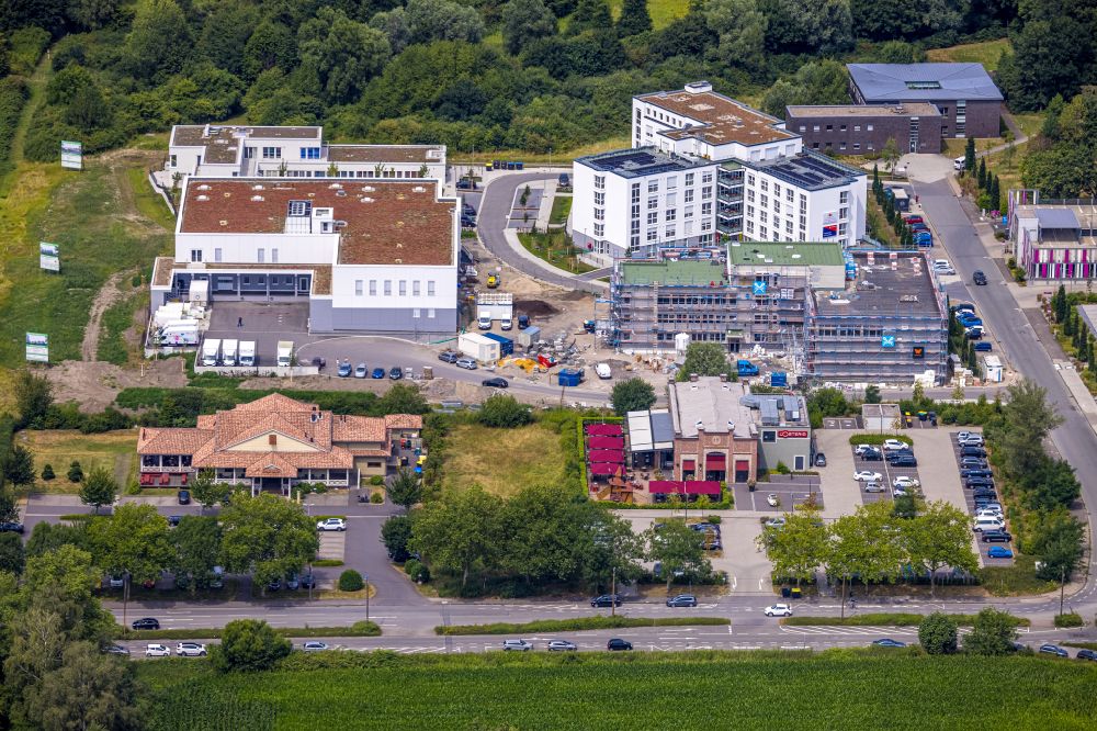 Luftaufnahme Castrop-Rauxel - Neubau- Baustelle für ein Rehabilitationszentrum der Rehaklinik in Castrop-Rauxel im Bundesland Nordrhein-Westfalen, Deutschland