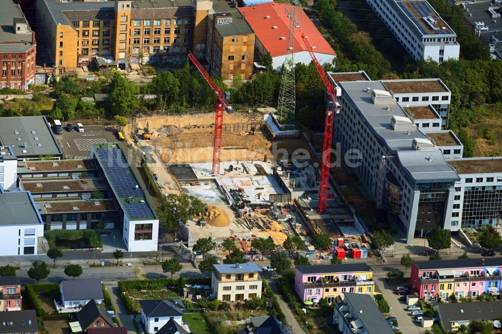 Luftbild Berlin - Neubau eines Büro- und Geschäftshaus Leo an der Bornitzstraße im Ortsteil Lichtenberg in Berlin, Deutschland