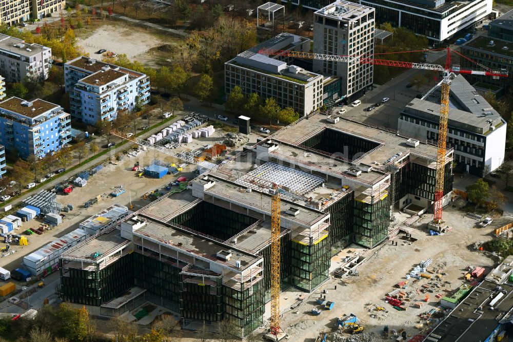Luftbild München - Neubau eines Büro- und Geschäftshauses Amazon in der Parkstadt in München im Bundesland Bayern, Deutschland