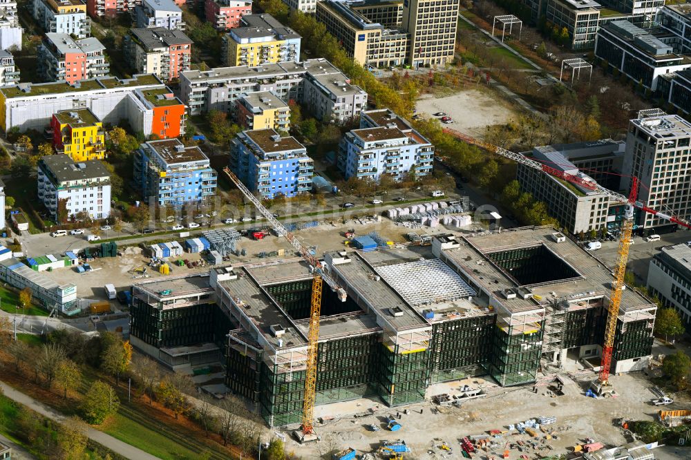 Luftaufnahme München - Neubau eines Büro- und Geschäftshauses Amazon in der Parkstadt in München im Bundesland Bayern, Deutschland