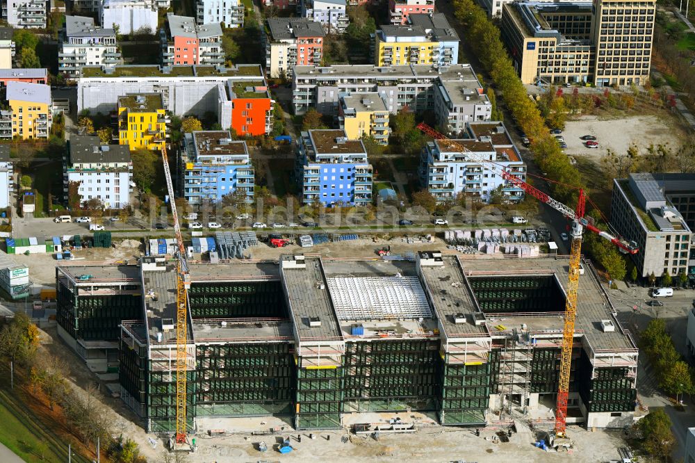 München aus der Vogelperspektive: Neubau eines Büro- und Geschäftshauses Amazon in der Parkstadt in München im Bundesland Bayern, Deutschland