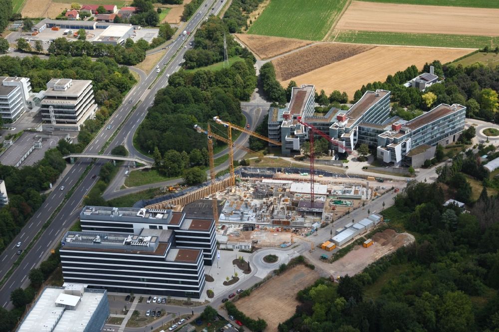 Luftbild Wiesbaden - Neubau eines Büro- und Geschäftshauses AXA Abraham Lincoln Park Wiesbaden in Wiesbaden im Bundesland Hessen, Deutschland