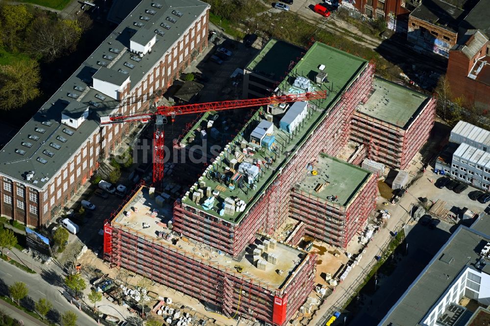 Berlin von oben - Neubau eines Büro- und Geschäftshauses an der Bornitzstraße im Ortsteil Lichtenberg in Berlin, Deutschland