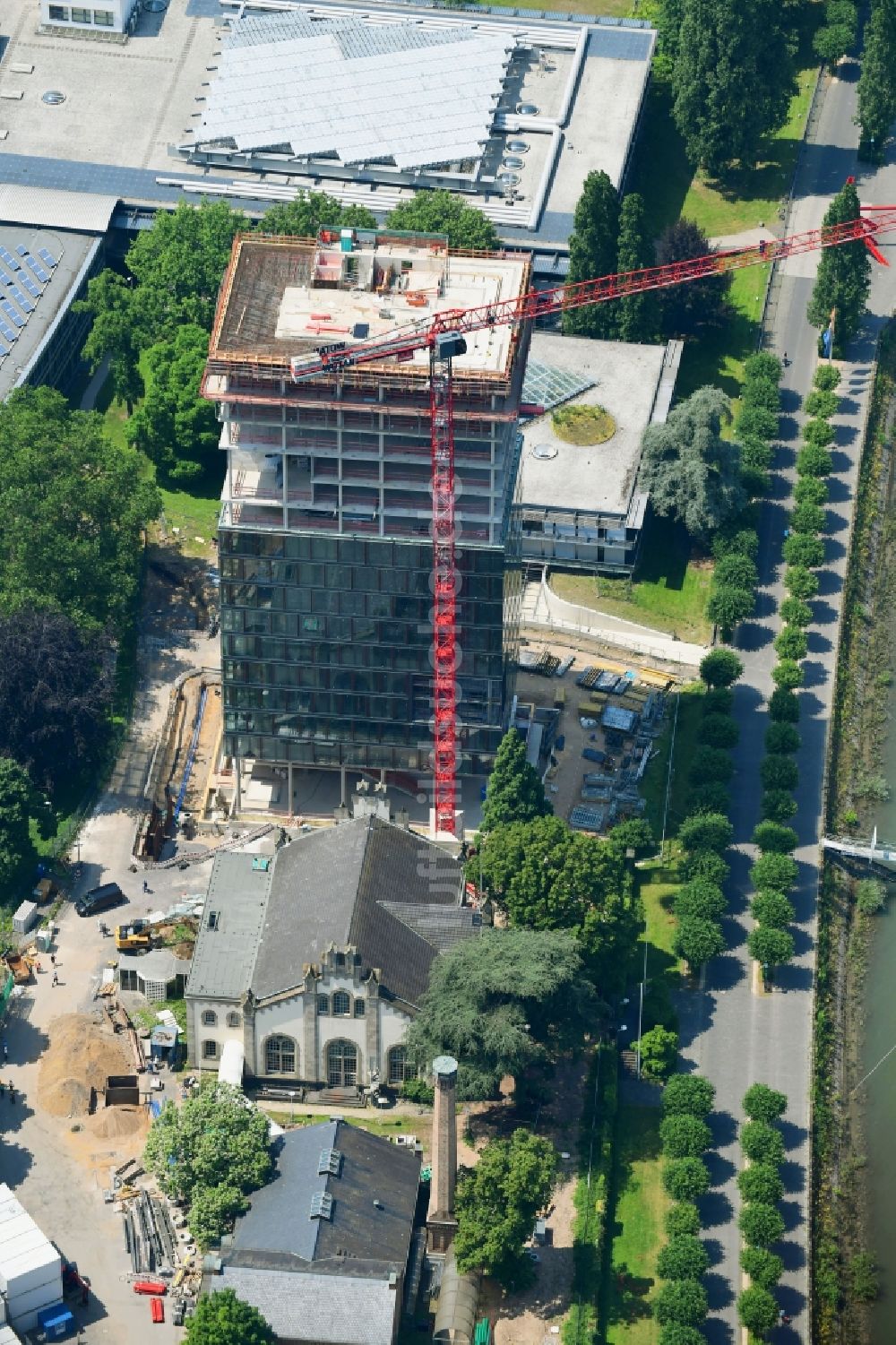 Bonn von oben - Neubau des Büro- und Geschäftshauses UN-Campus Bonn in Bonn im Bundesland Nordrhein-Westfalen, Deutschland