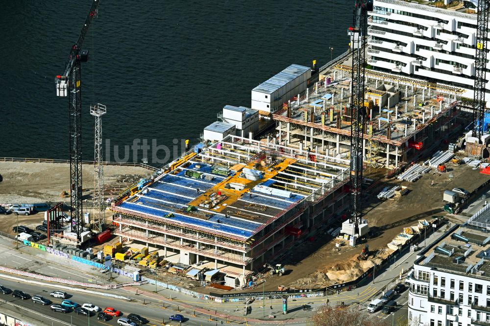 Luftbild Berlin - Neubau eines Büro- und Geschäftshauses Dockyard Waterfront Offices in Berlin, Deutschland