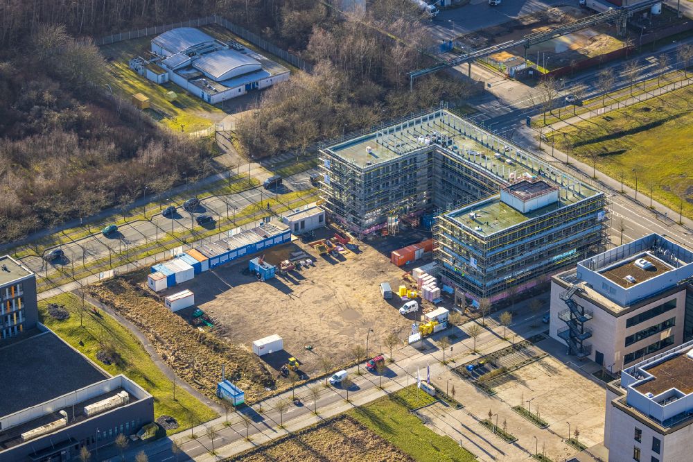 Dortmund von oben - Neubau eines Büro- und Geschäftshauses in Dortmund im Bundesland Nordrhein-Westfalen, Deutschland
