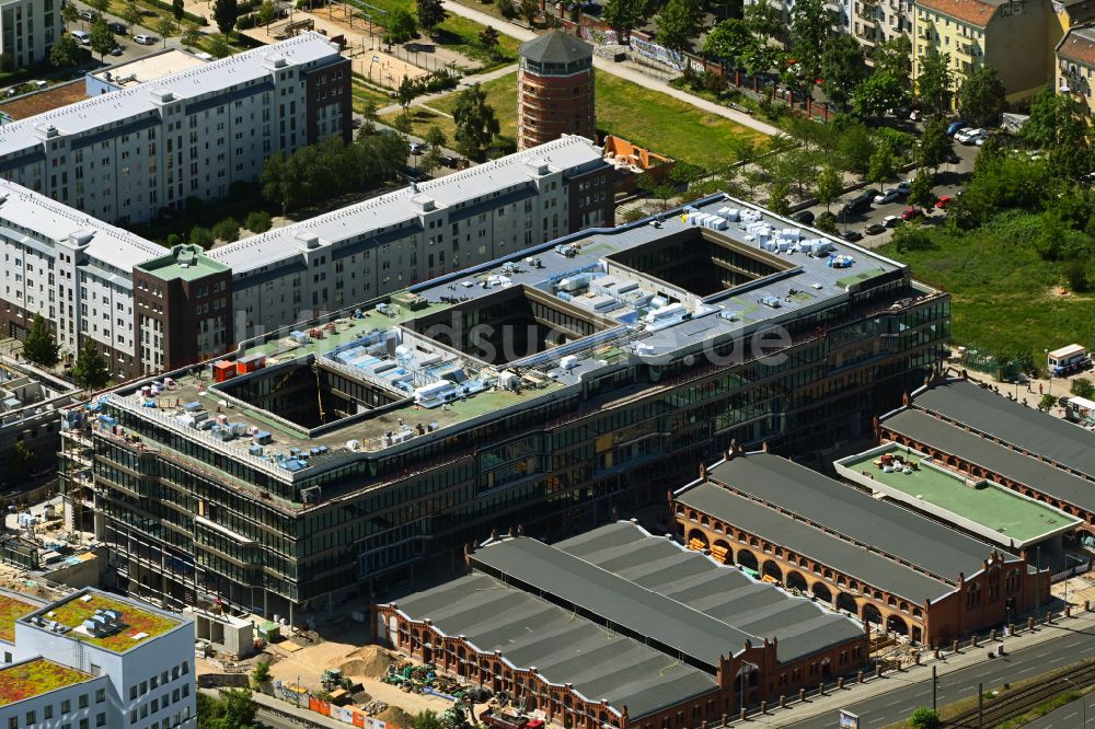 Luftbild Berlin - Neubau eines Büro- und Geschäftshauses DSTRCT.Berlin im Ortsteil Prenzlauer Berg in Berlin, Deutschland