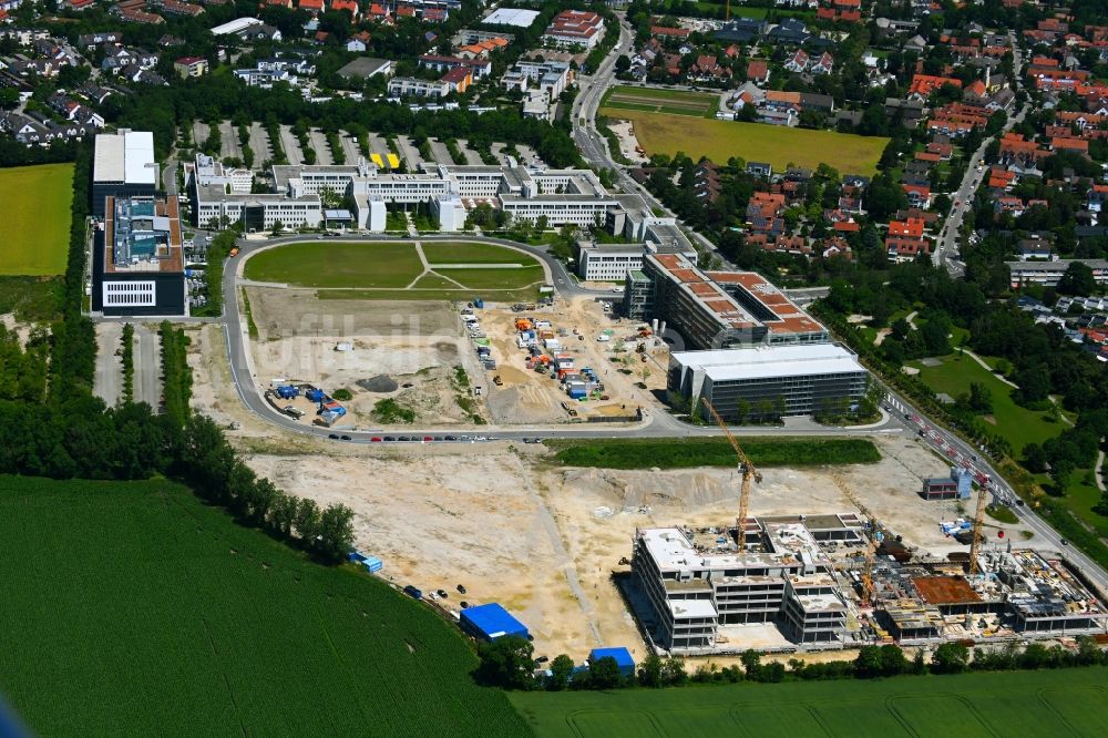 Luftaufnahme Unterschleißheim - Neubau eines Büro- und Geschäftshauses Emmy-Noether-Ring - Landshuter Straße in Unterschleißheim im Bundesland Bayern, Deutschland