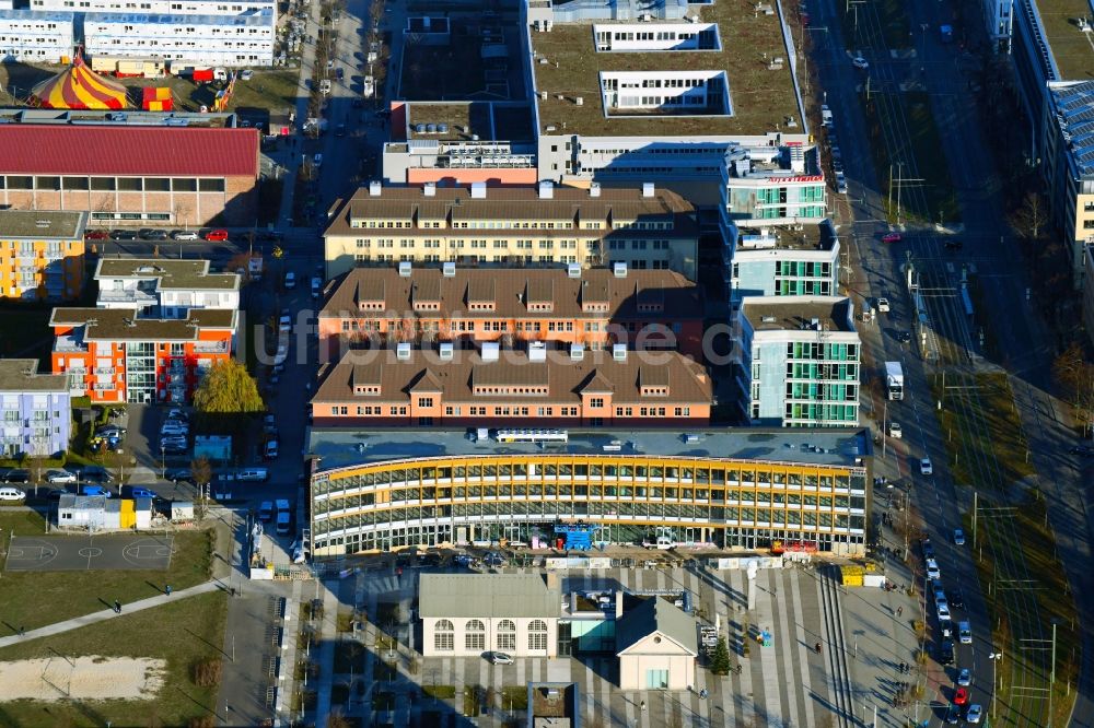 Luftbild Berlin - Neubau eines Büro- und Geschäftshauses Am Forum und Ecowiss an der Erich-Thilo-Straße Ecke Rudower Chaussee in Berlin, Deutschland
