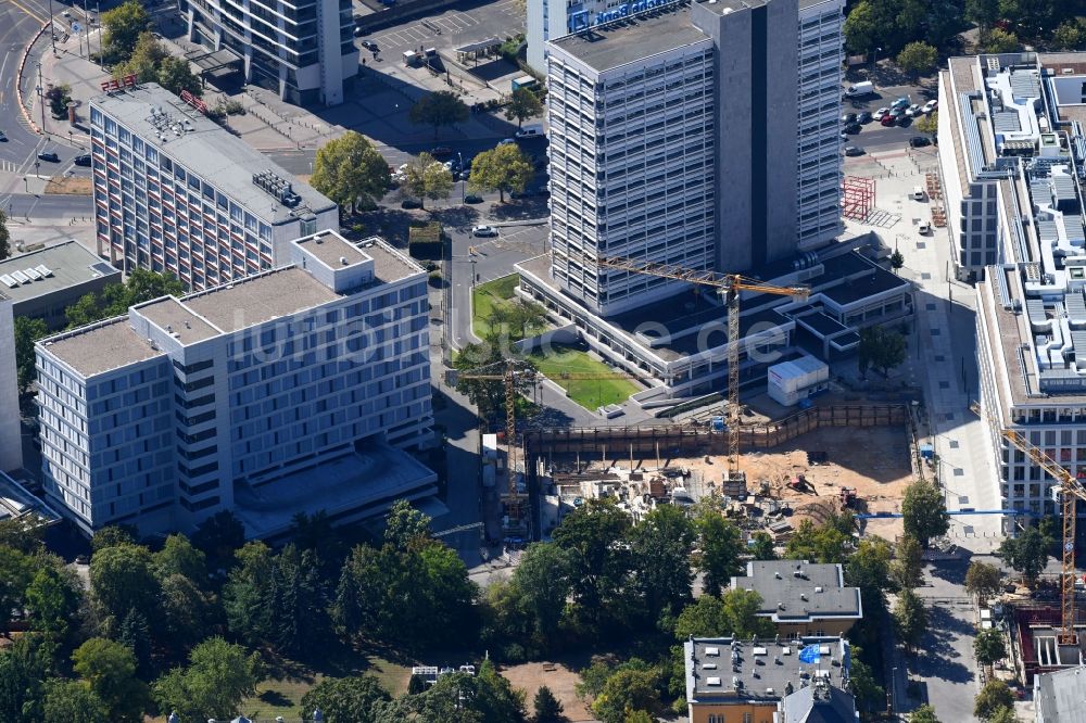 Luftaufnahme Berlin - Neubau eines Büro- und Geschäftshauses an der Fraunhoferstraße im Ortsteil Charlottenburg in Berlin, Deutschland
