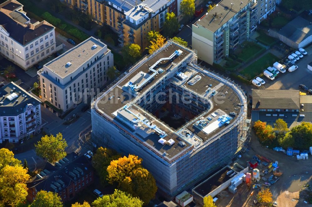 Luftaufnahme Hamburg - Neubau eines Büro- und Geschäftshauses an der Gaußstraße Ecke Barnerstraße im Ortsteil Altona in Hamburg, Deutschland