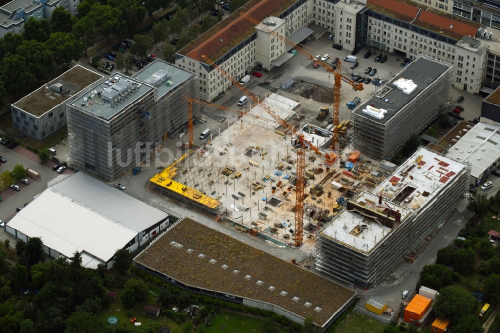 Karlsruhe von oben - Neubau eines Büro- und Geschäftshauses auf dem Gelände der Durlacher Raumfabrik in Karlsruhe im Bundesland Baden-Württemberg, Deutschland