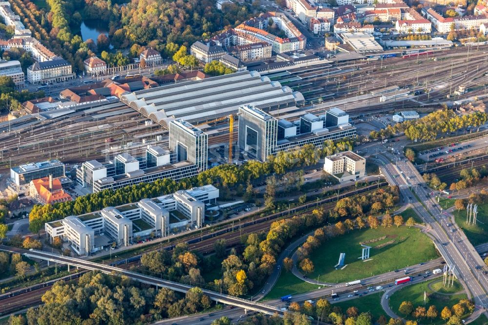 Karlsruhe von oben - Neubau eines Büro- und Geschäftshauses in Karlsruhe im Bundesland Baden-Württemberg, Deutschland