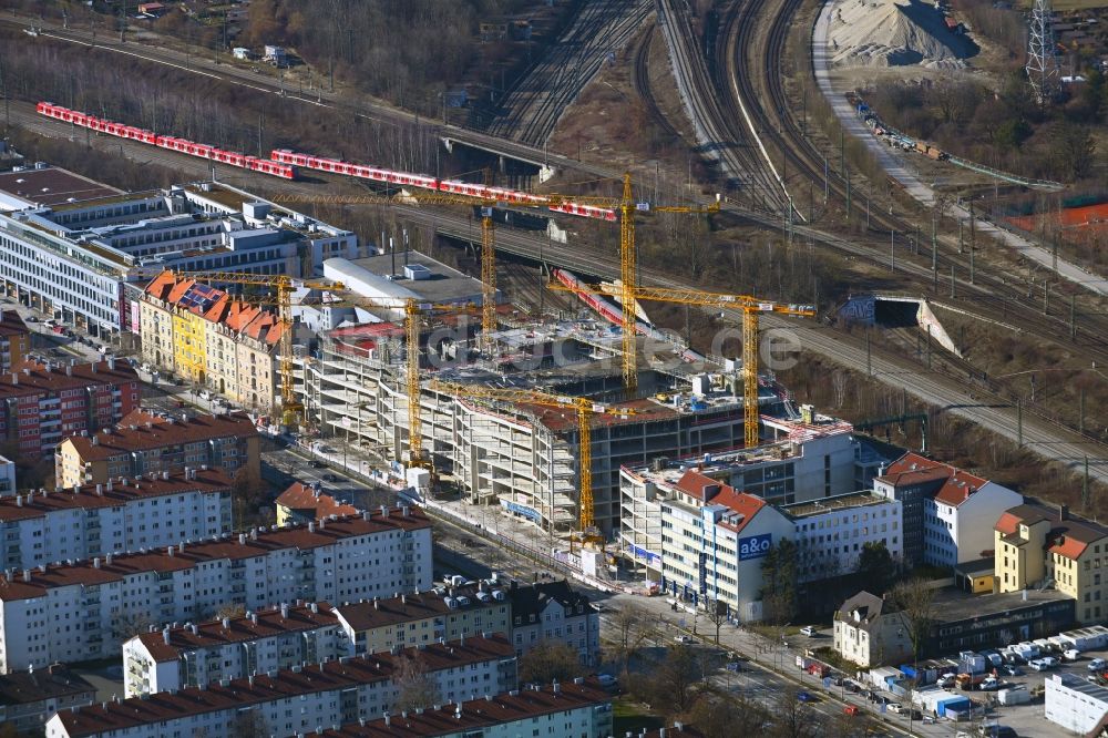 München von oben - Neubau eines Büro- und Geschäftshauses Mark im Ortsteil Laim in München im Bundesland Bayern, Deutschland