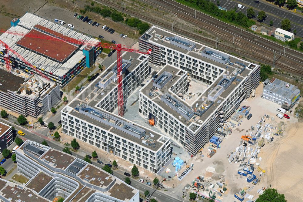 Berlin von oben - Neubau eines Büro- und Geschäftshauses Office Lab Campus Adlershof in Berlin, Deutschland