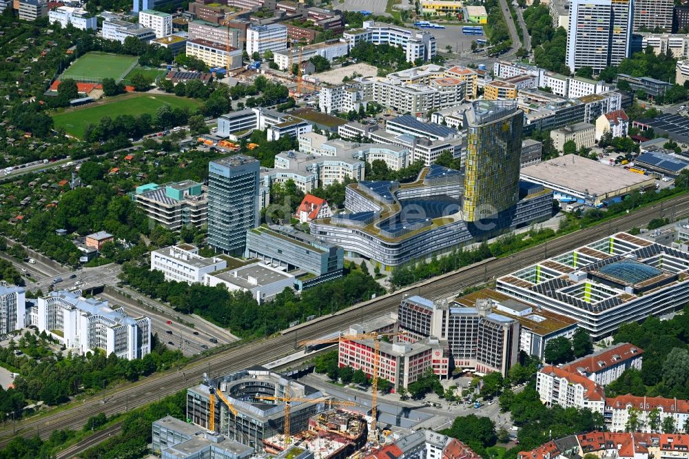Luftbild München - Neubau eines Büro- und Geschäftshauses im Ortsteil Schwanthalerhöhe in München im Bundesland Bayern, Deutschland