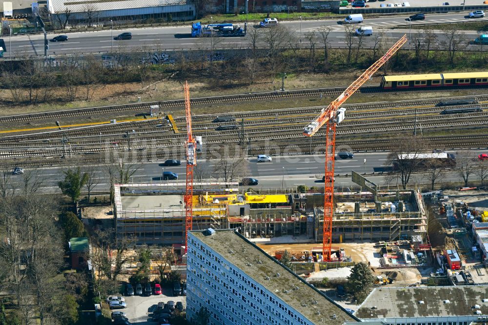 Luftbild Berlin - Neubau eines Büro- und Geschäftshauses im Ortsteil Westend in Berlin, Deutschland