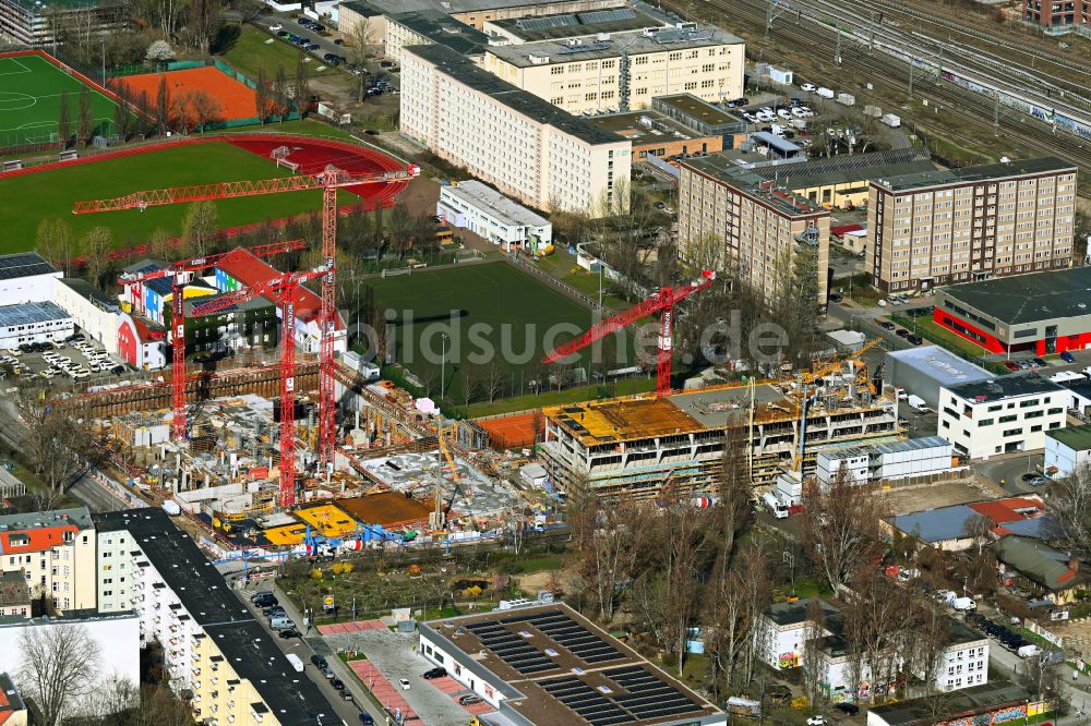 Luftaufnahme Berlin - Neubau eines Büro- und Geschäftshauses PANDION OFFICEHOME Ostkreuz Campus A in Berlin, Deutschland