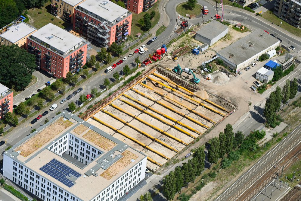 Potsdam aus der Vogelperspektive: Neubau eines Büro- und Geschäftshauses in Potsdam im Bundesland Brandenburg, Deutschland