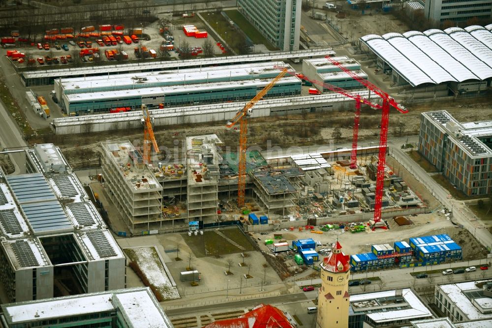 Luftbild München - Neubau eines Büro- und Geschäftshauses QUBES am Agnes-Pockels-Bogen im Ortsteil Moosach in München im Bundesland Bayern, Deutschland