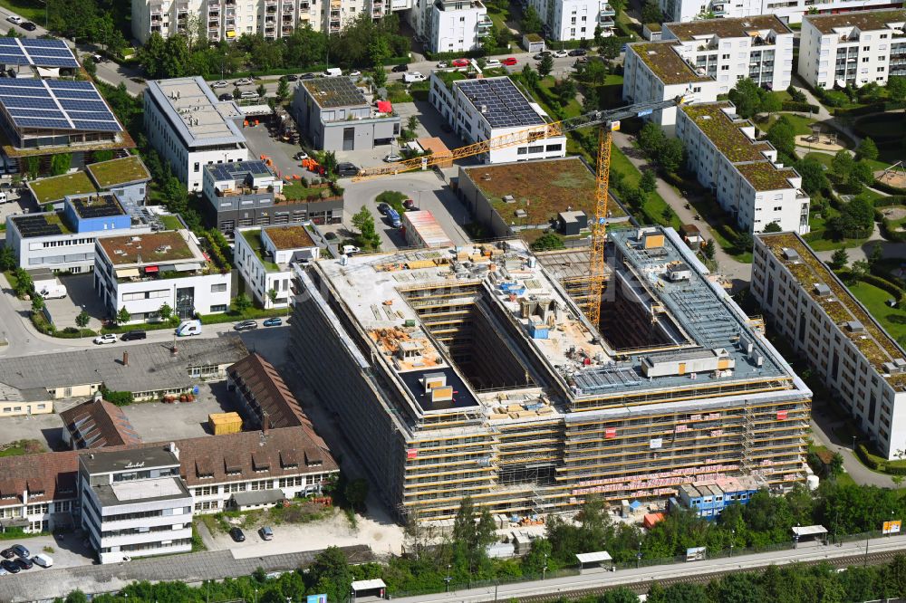 Luftaufnahme München - Neubau eines Büro- und Geschäftshauses South Horizon im Ortsteil Obersendling in München im Bundesland Bayern, Deutschland