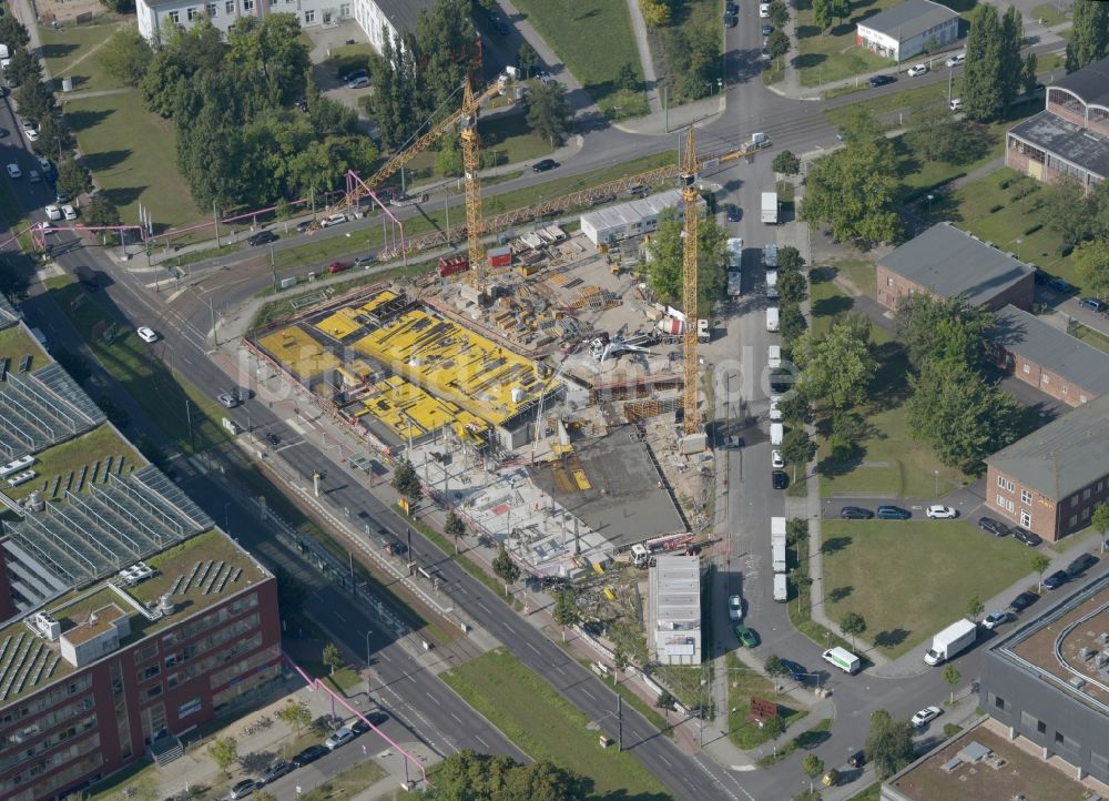 Berlin von oben - Neubau eines Büro- und Geschäftshauses Steinbeis-Haus Adlershof in Berlin, Deutschland