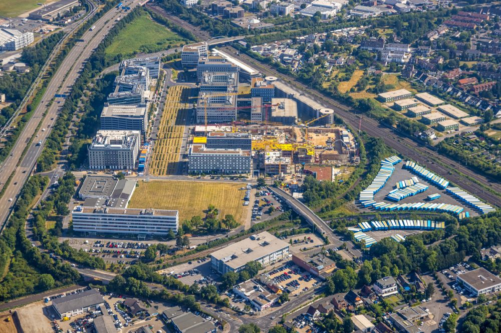 Luftaufnahme Düsseldorf - Neubau eines Büro- und Geschäftshauses des TONIQ II in Düsseldorf im Bundesland Nordrhein-Westfalen, Deutschland