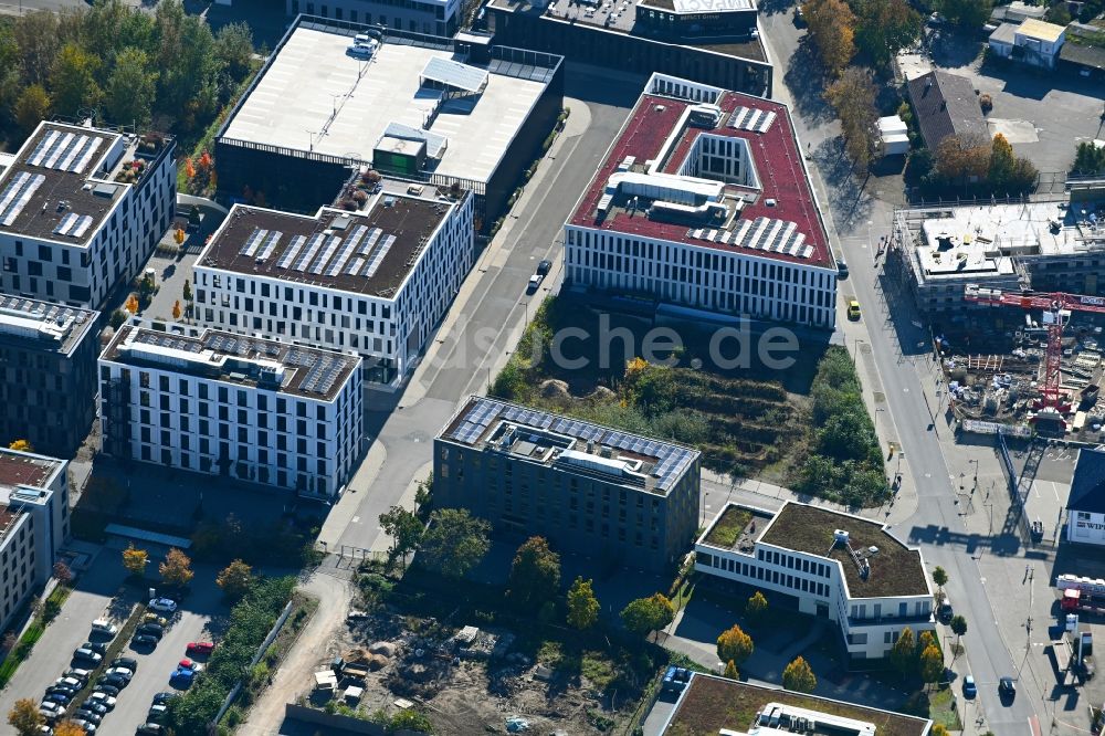 Mannheim von oben - Neubau eines Büro- und Geschäftshauses am Konrad-Zuse-Ring Ecke Harrlachweg in Mannheim im Bundesland Baden-Württemberg, Deutschland