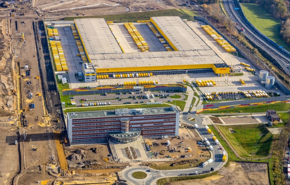 Bochum aus der Vogelperspektive: Neubau eines DHL- Hub- Gebäudekomplexes auf dem Gelände des Logistikzentrums im Entwicklungsgebiet MARK 51°7 in Bochum im Bundesland Nordrhein-Westfalen, Deutschland