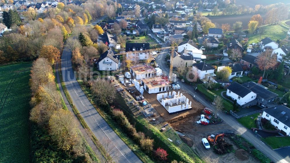 Hennef (Sieg) von oben - Neubau von Einfamilienhäusern in Edgoven im Bundesland Nordrhein-Westfalen, Deutschland
