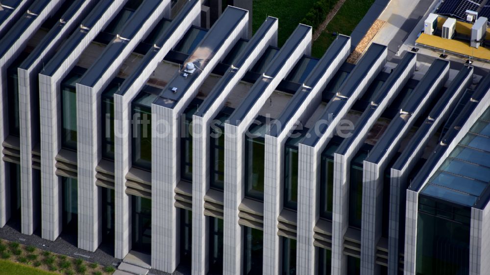 Luftaufnahme Neustadt (Wied) - Neubau der Firmenzentrale der Wirtgen Invest Holding GmbH in Rahms im Bundesland Rheinland-Pfalz, Deutschland